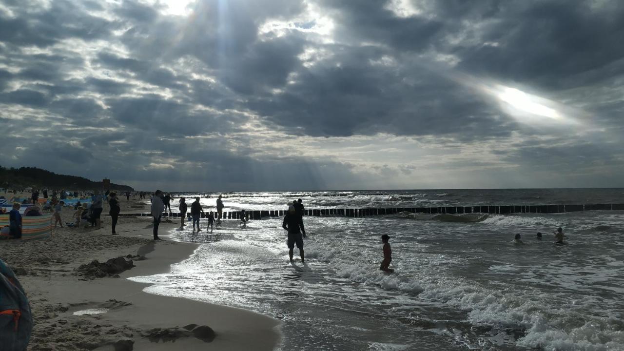 Domy Nad Zalewem Dziwnówek Esterno foto
