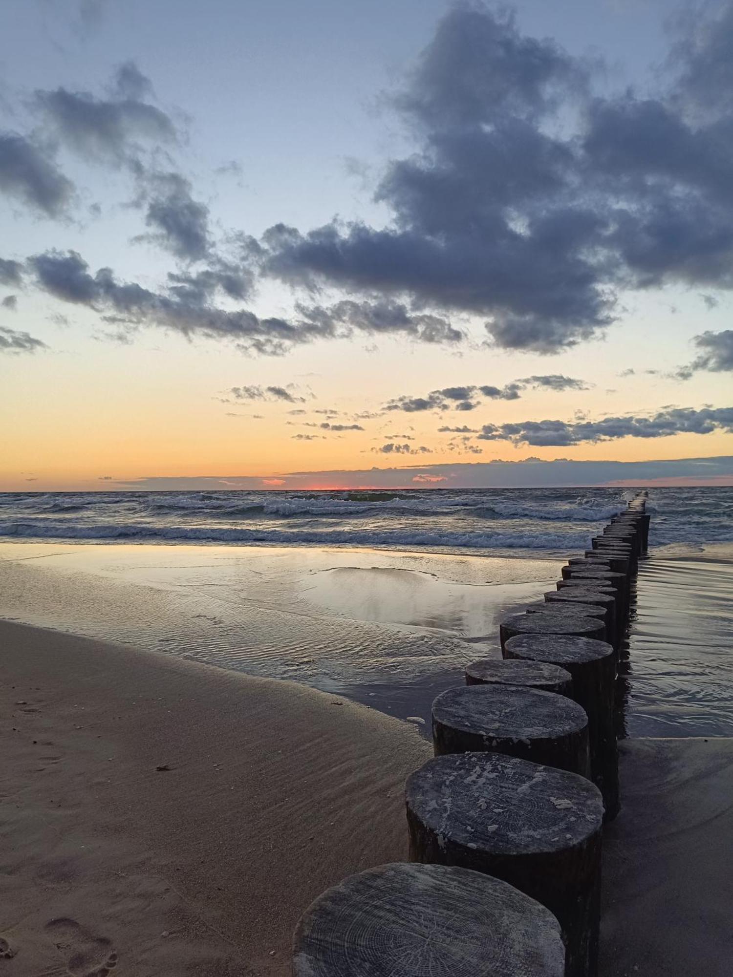 Domy Nad Zalewem Dziwnówek Esterno foto